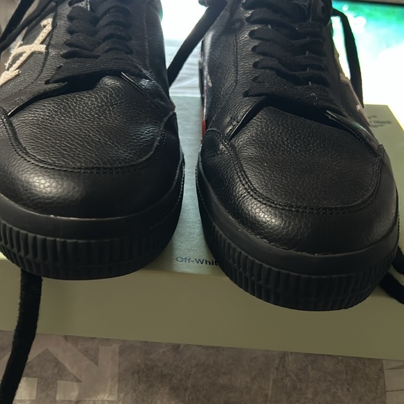 OFF White Virgil Abloh Low Vulcanized Black Sneakers. Nearly new. Size 45. - Picture 12 of 16
